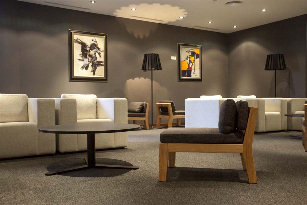 Hotel Carris Marineda A Coruna Interior photo