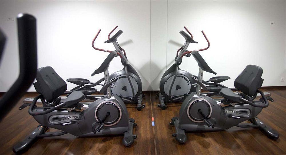Hotel Carris Marineda A Coruna Facilities photo