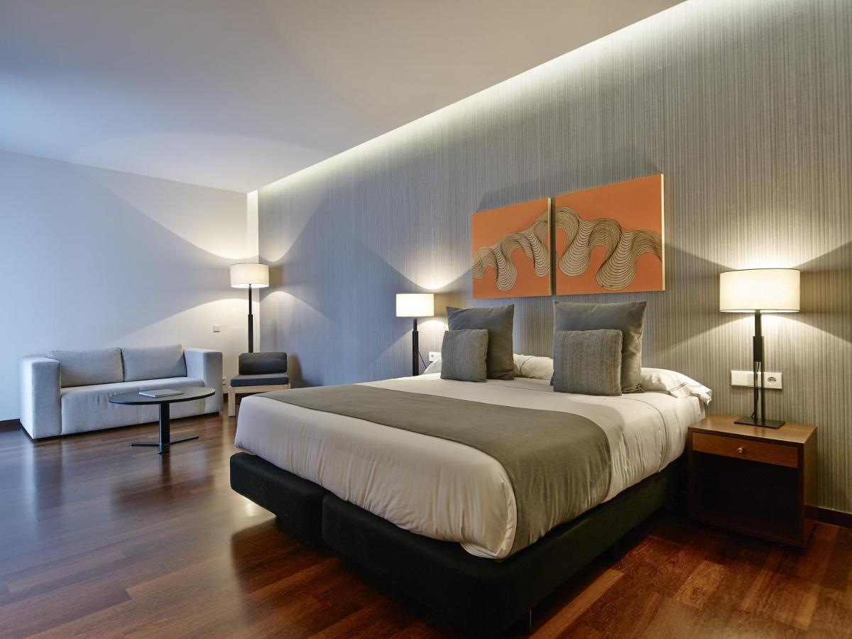 Hotel Carris Marineda A Coruna Exterior photo