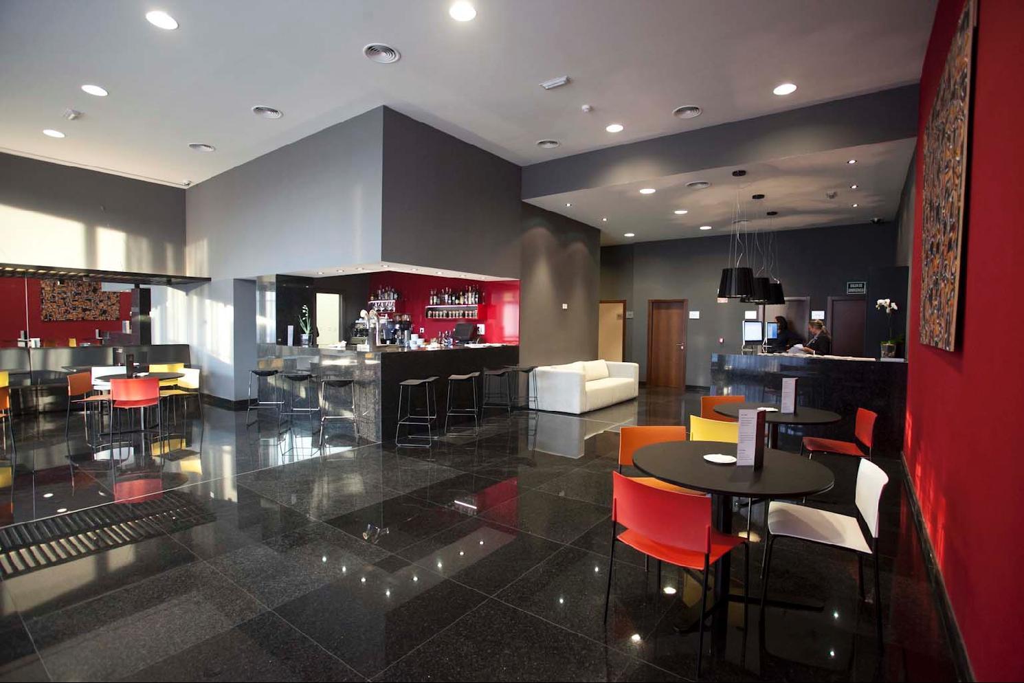 Hotel Carris Marineda A Coruna Restaurant photo