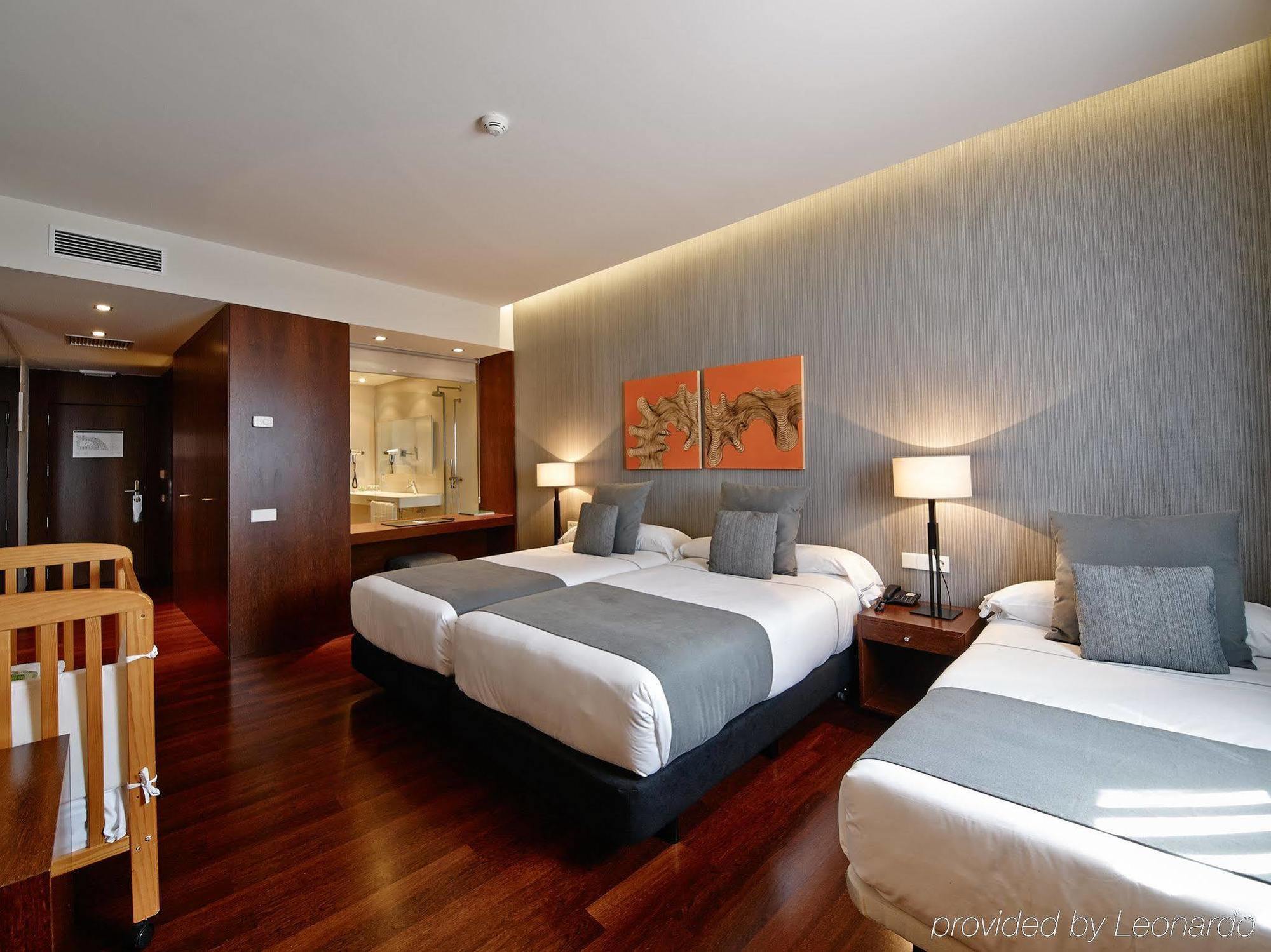 Hotel Carris Marineda A Coruna Exterior photo