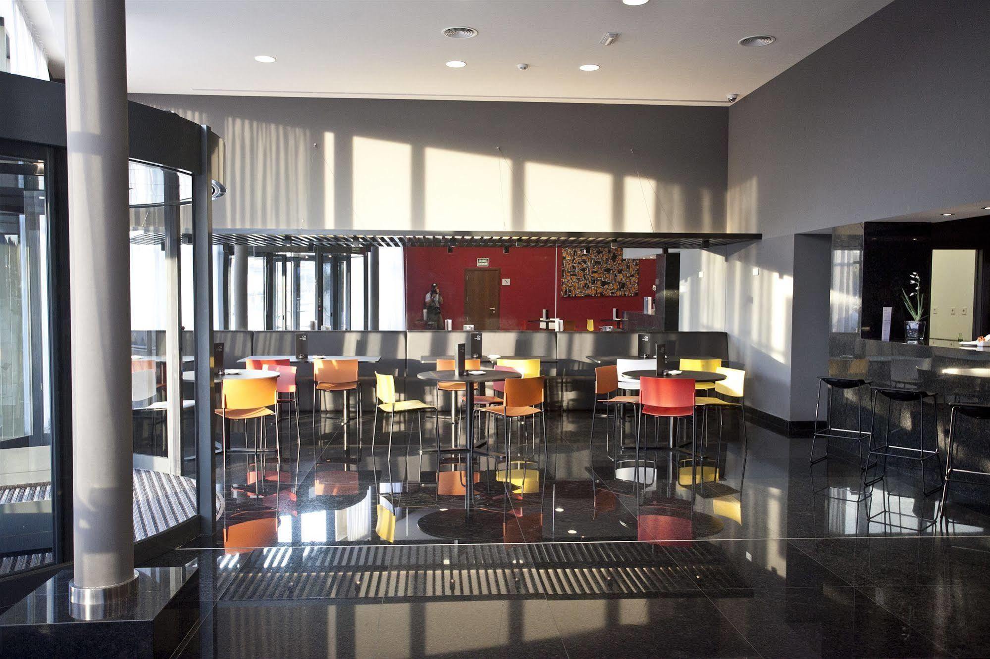 Hotel Carris Marineda A Coruna Exterior photo