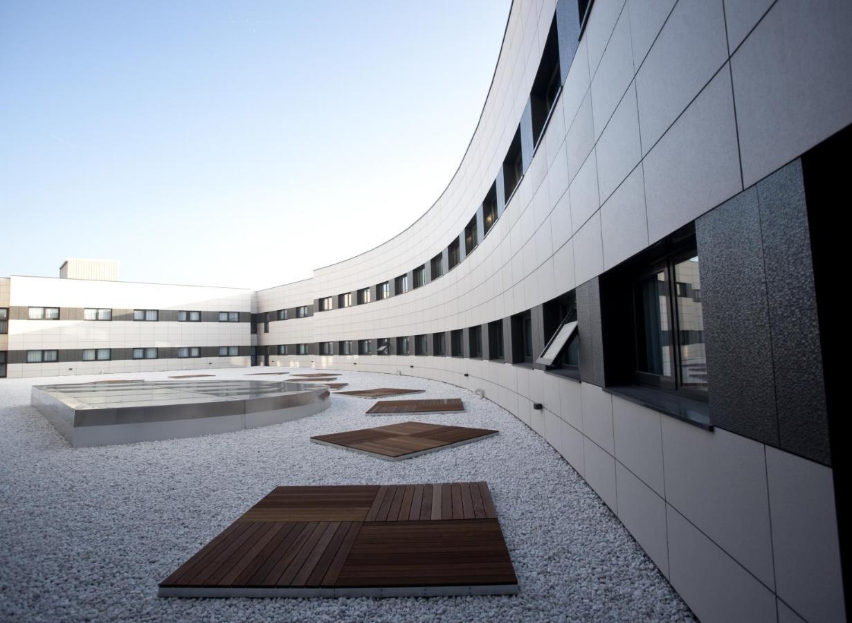 Hotel Carris Marineda A Coruna Exterior photo